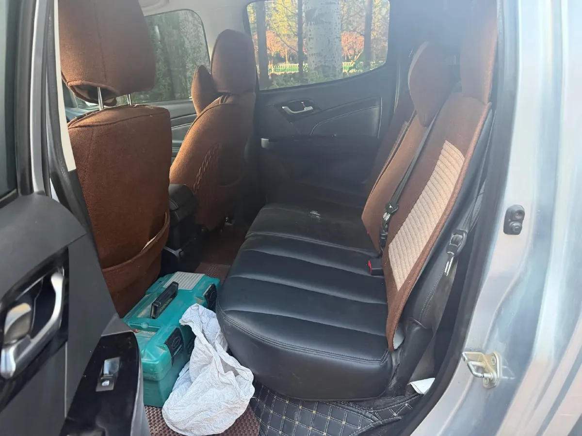 2020 Isuzu LingTuo 2.5T 150HP L4 6AT,autocango,china used car exporter,china ev exporter,chinese used car exporter,chinese used ev exporter