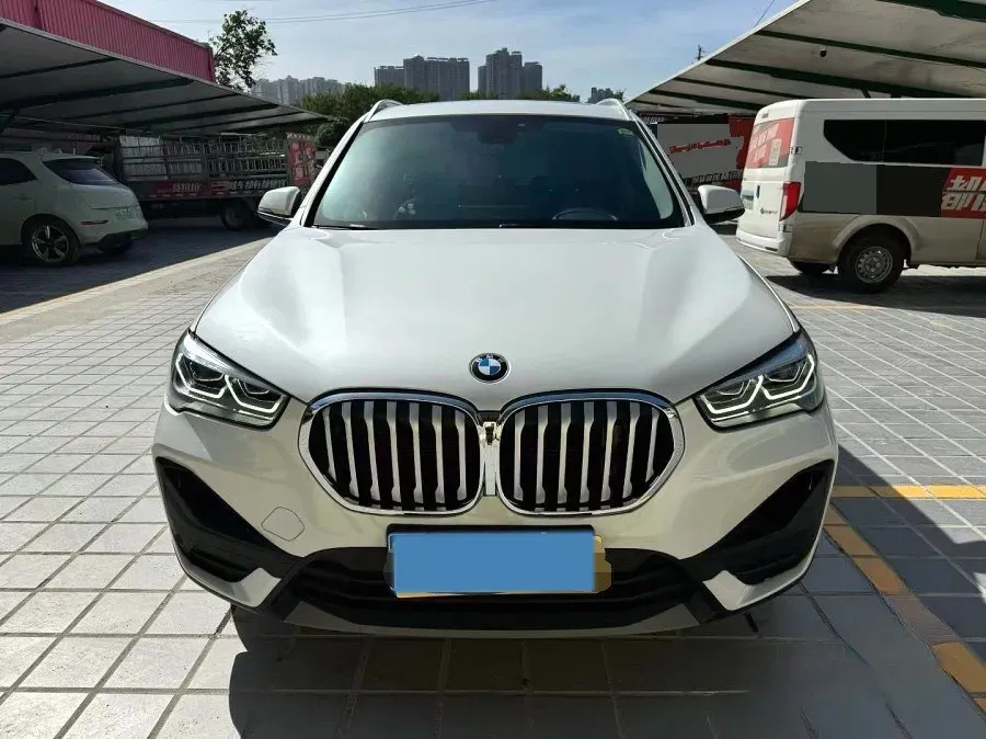 2022 BMW X1 2.0T 192HP L4 7DCT,autocango,china used car exporter,china ev exporter,chinese used car exporter,chinese used ev exporter