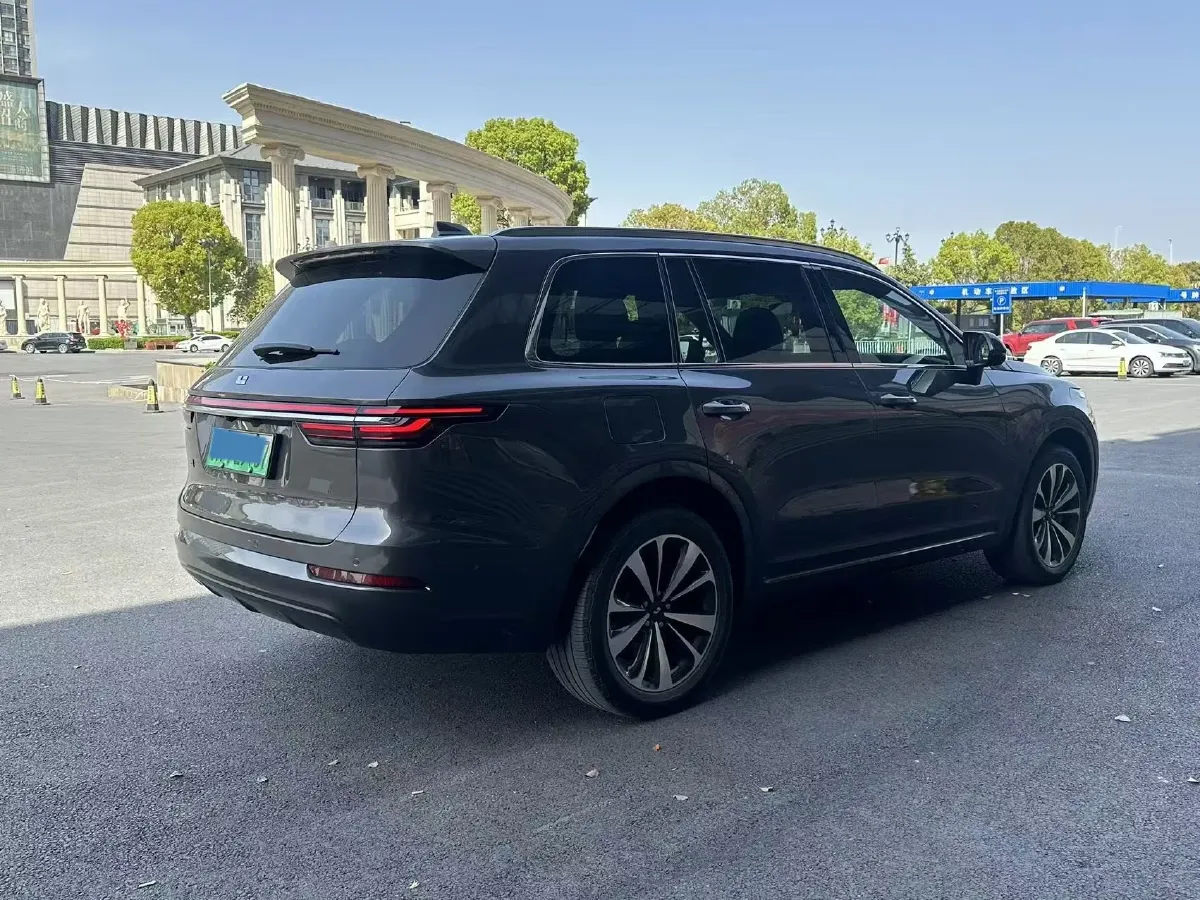 2021 Li ONE Range Extended 131HP REEV 40.5KWH,autocango,china used car exporter,china ev exporter,chinese used car exporter,chinese used ev exporter