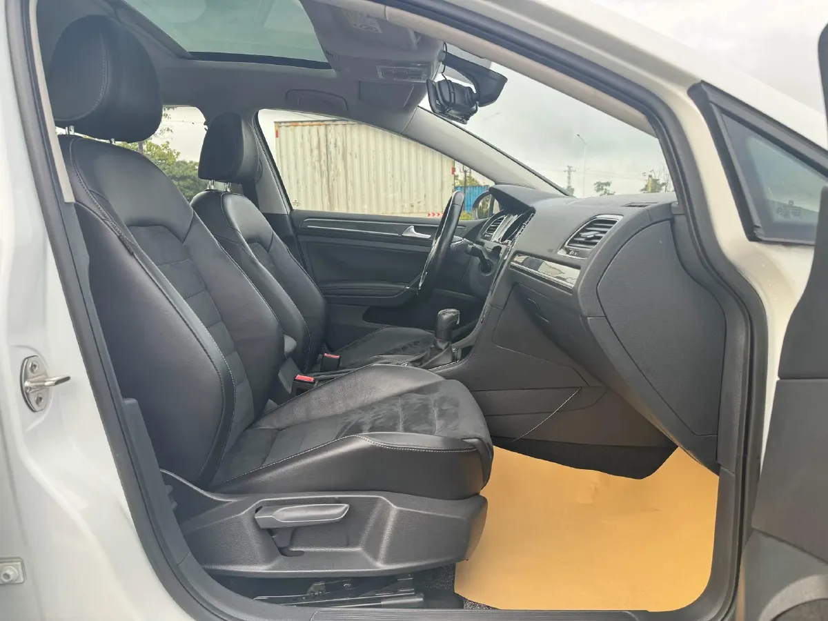 2018 Volkswagen Golf 1.4T 131HP L4 7DCT,autocango,china used car exporter,china ev exporter,chinese used car exporter,chinese used ev exporter