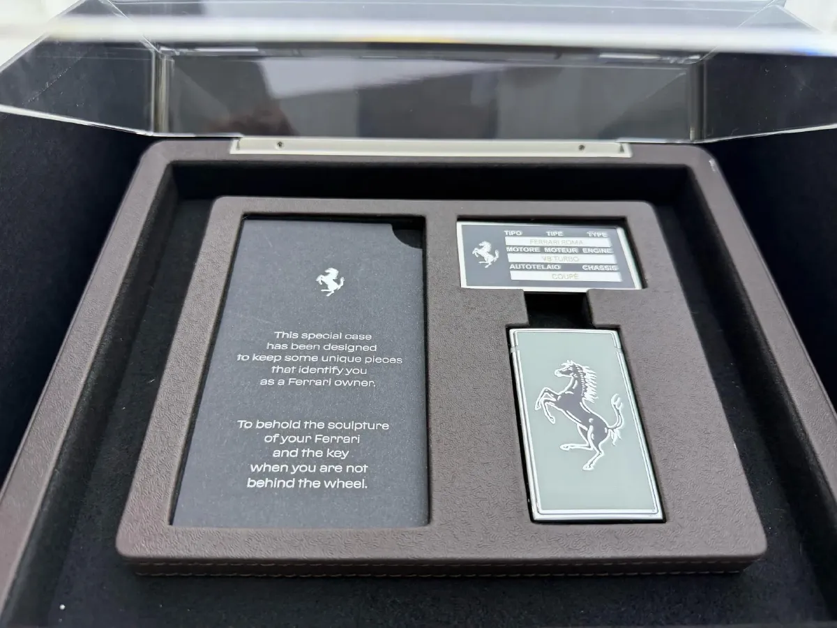 2020 Ferrari Roma 3.9T 620HP V8 8DCT,autocango,china used car exporter,china ev exporter,chinese used car exporter,chinese used ev exporter