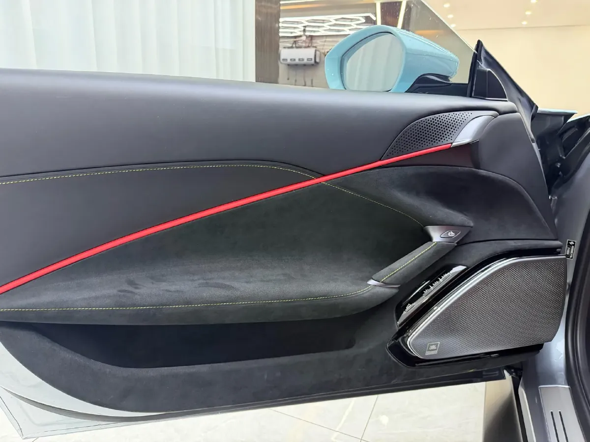 2020 Ferrari Roma 3.9T 620HP V8 8DCT,autocango,china used car exporter,china ev exporter,chinese used car exporter,chinese used ev exporter