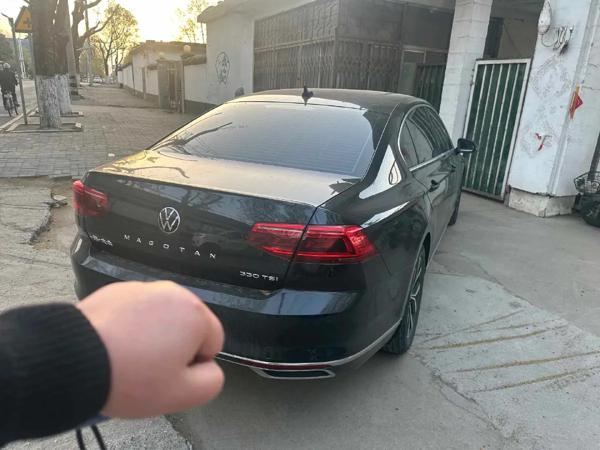 2020 Volkswagen Magotan 2.0T 186HP L4 7DCT,autocango,china used car exporter,china ev exporter,chinese used car exporter,chinese used ev exporter