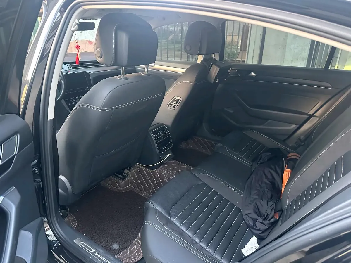 2020 Volkswagen Magotan 2.0T 186HP L4 7DCT,autocango,china used car exporter,china ev exporter,chinese used car exporter,chinese used ev exporter