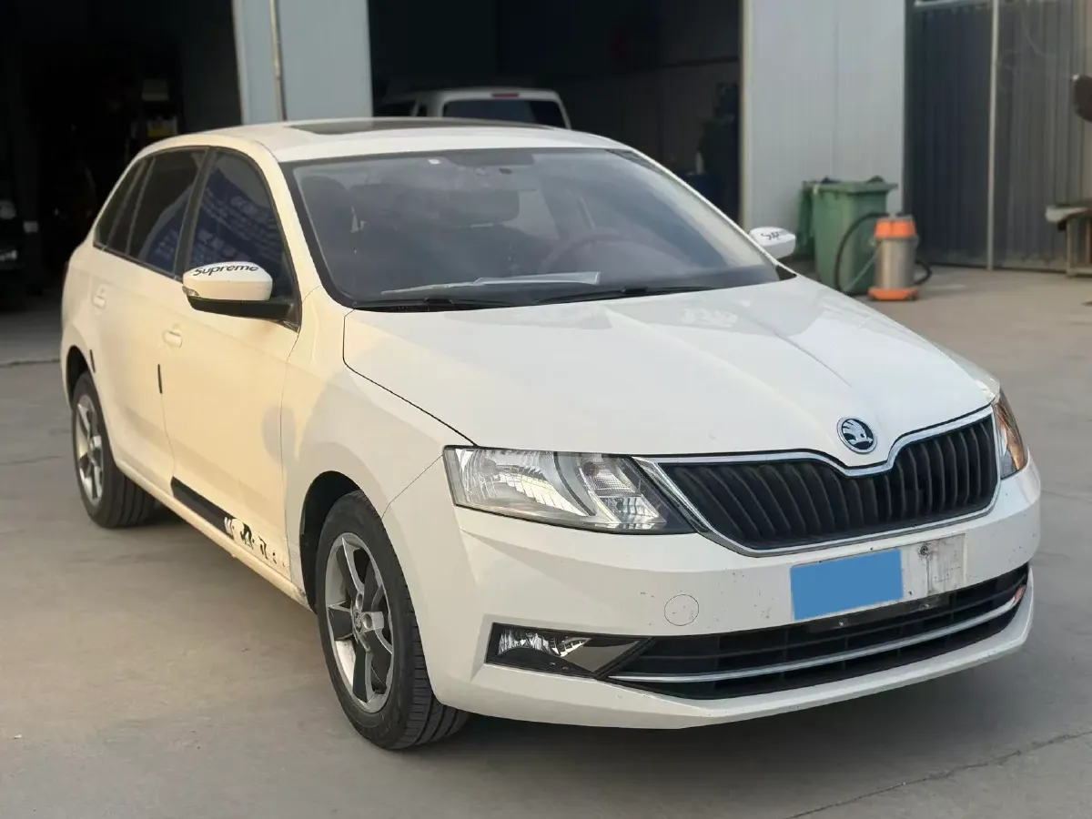 2019 Skoda Rapid Spaceback 1.5L 112HP L4 6AT,autocango,china used car exporter,china ev exporter,chinese used car exporter,chinese used ev exporter