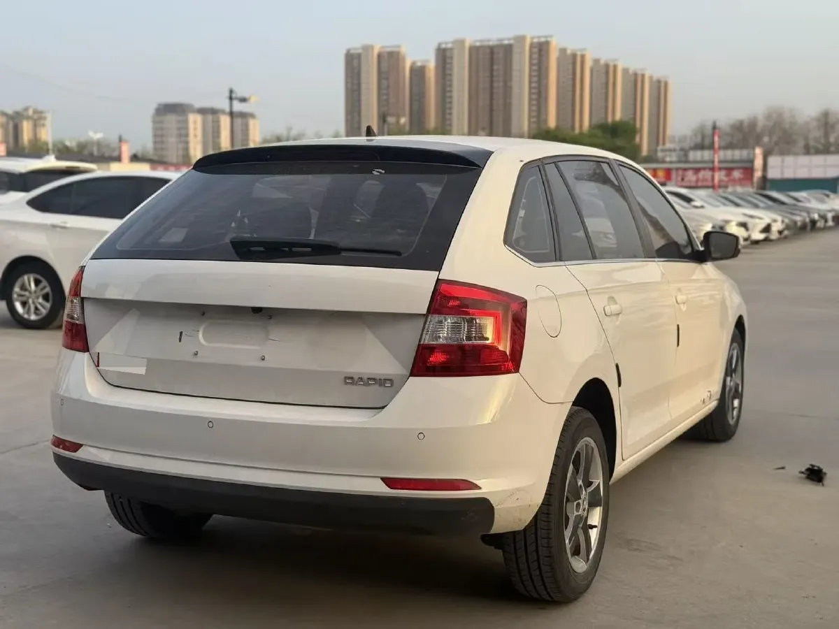 2019 Skoda Rapid Spaceback 1.5L 112HP L4 6AT,autocango,china used car exporter,china ev exporter,chinese used car exporter,chinese used ev exporter