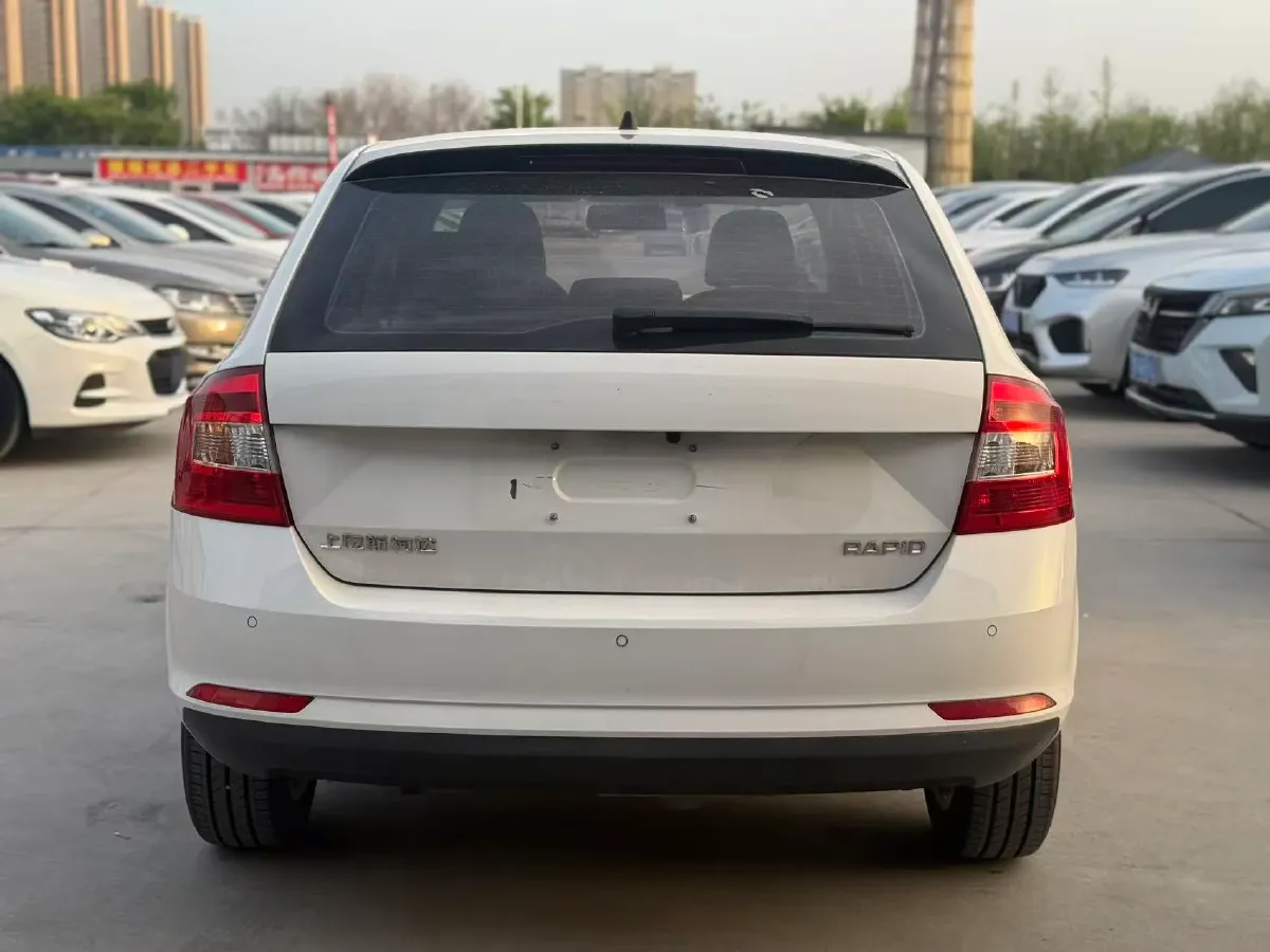 2019 Skoda Rapid Spaceback 1.5L 112HP L4 6AT,autocango,china used car exporter,china ev exporter,chinese used car exporter,chinese used ev exporter