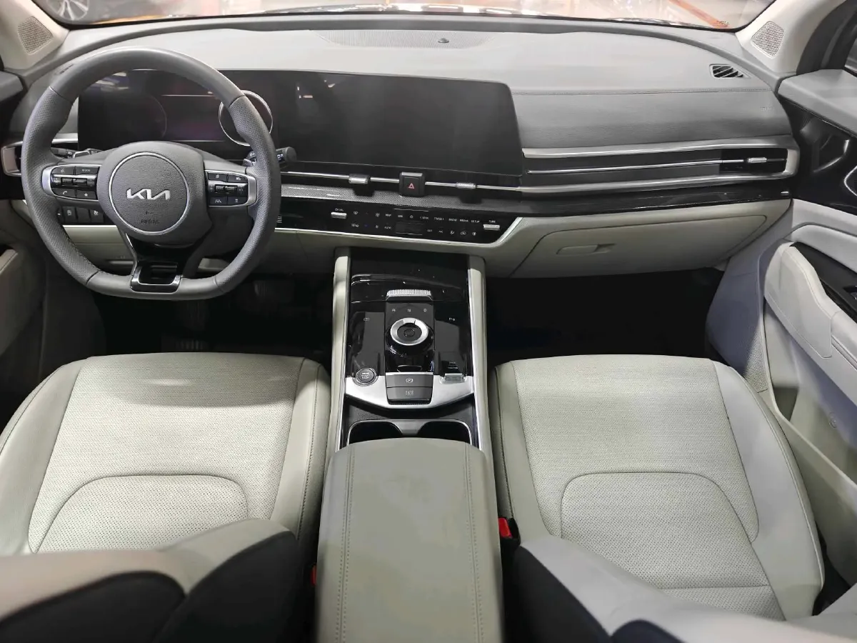 2025 Kia Sportage 1.5T 200HP L4 8AT,autocango,china used car exporter,china ev exporter,chinese used car exporter,chinese used ev exporter