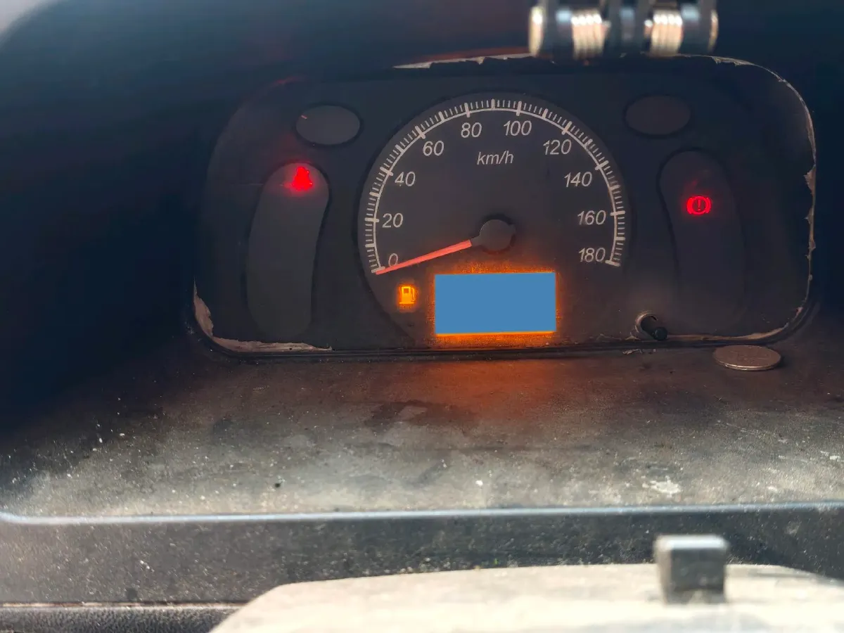 2015 WuLing ZhiGuang 1.2L 82HP L4 5MT,autocango,china used car exporter,china ev exporter,chinese used car exporter,chinese used ev exporter