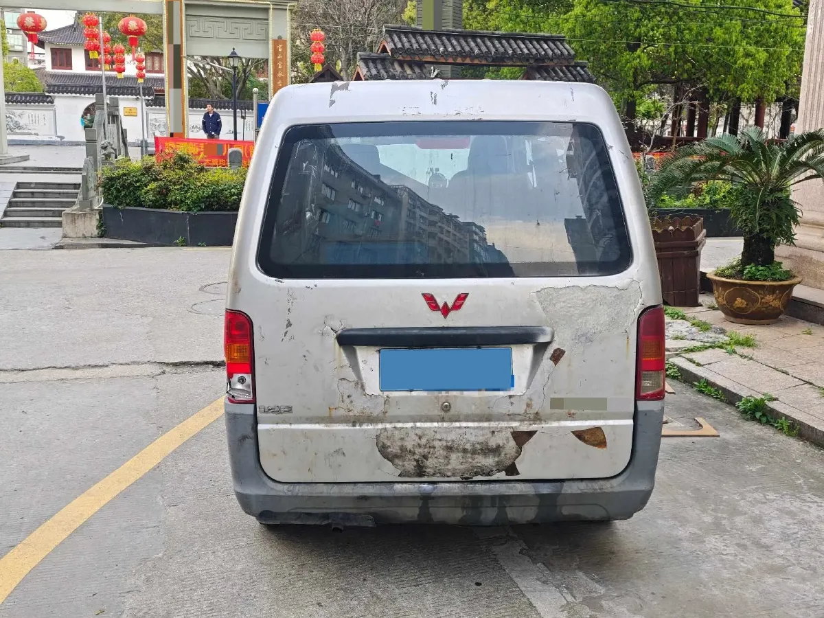 2015 WuLing ZhiGuang 1.2L 82HP L4 5MT,autocango,china used car exporter,china ev exporter,chinese used car exporter,chinese used ev exporter