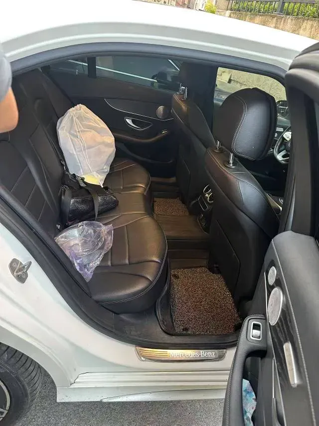 2021 Mercedes-Benz C Class 1.5T 184HP L4 9AT,autocango,china used car exporter,china ev exporter,chinese used car exporter,chinese used ev exporter