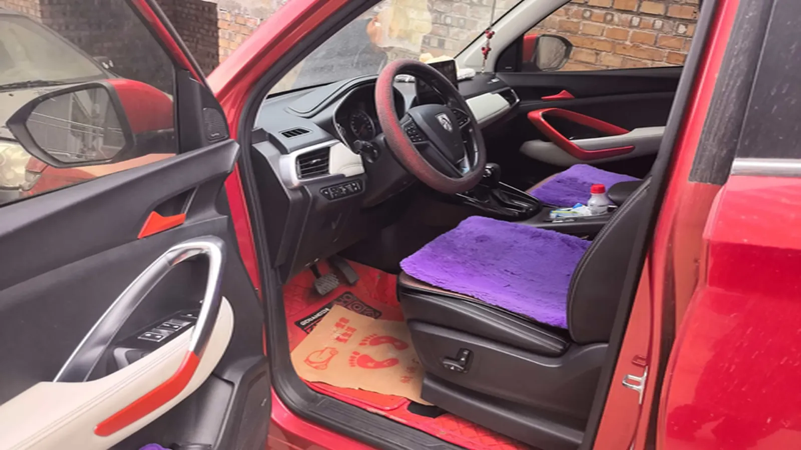 2018 BaoJun 530 1.5T 150HP L4 6DCT,autocango,china used car exporter,china ev exporter,chinese used car exporter,chinese used ev exporter