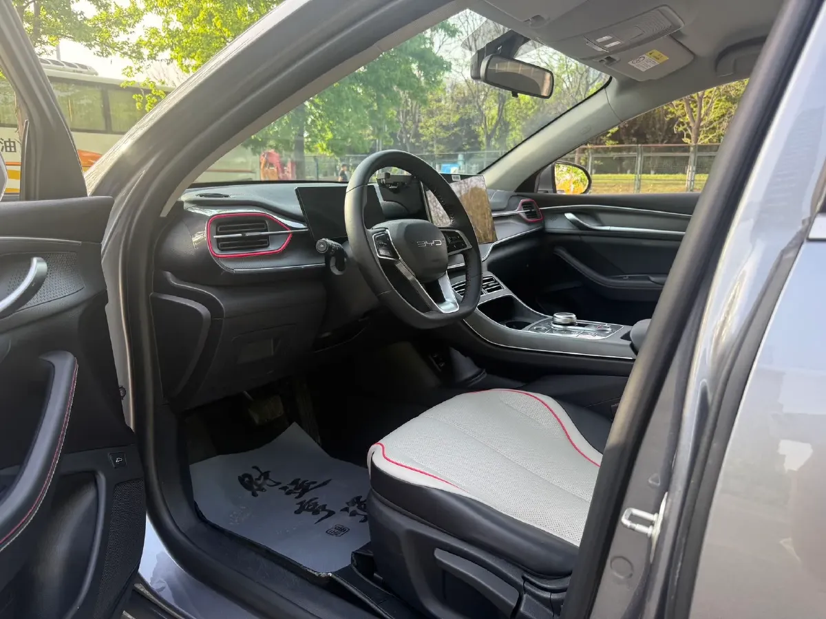 2022 Roewe RX5 MAX 1.5T 181HP L4 6AT,autocango,china used car exporter,china ev exporter,chinese used car exporter,chinese used ev exporter