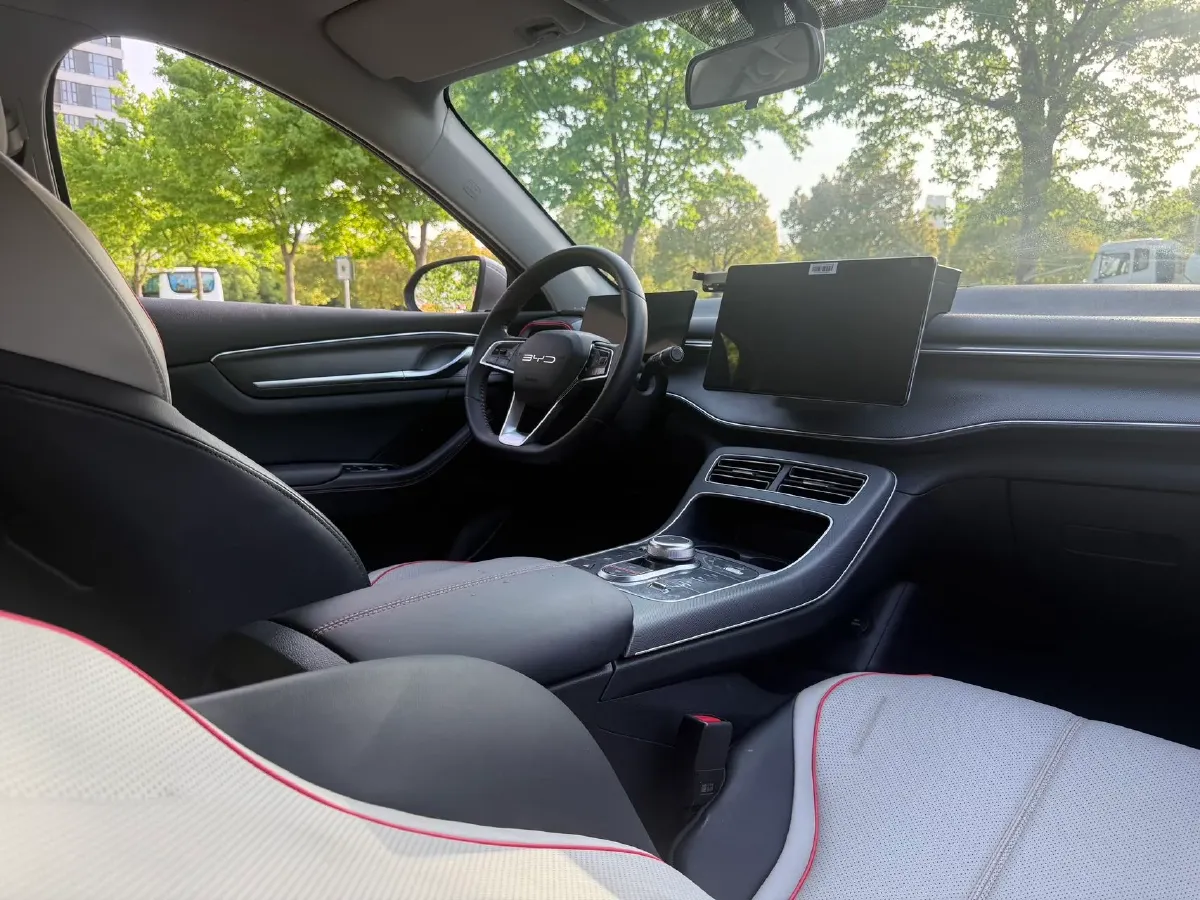 2022 Roewe RX5 MAX 1.5T 181HP L4 6AT,autocango,china used car exporter,china ev exporter,chinese used car exporter,chinese used ev exporter