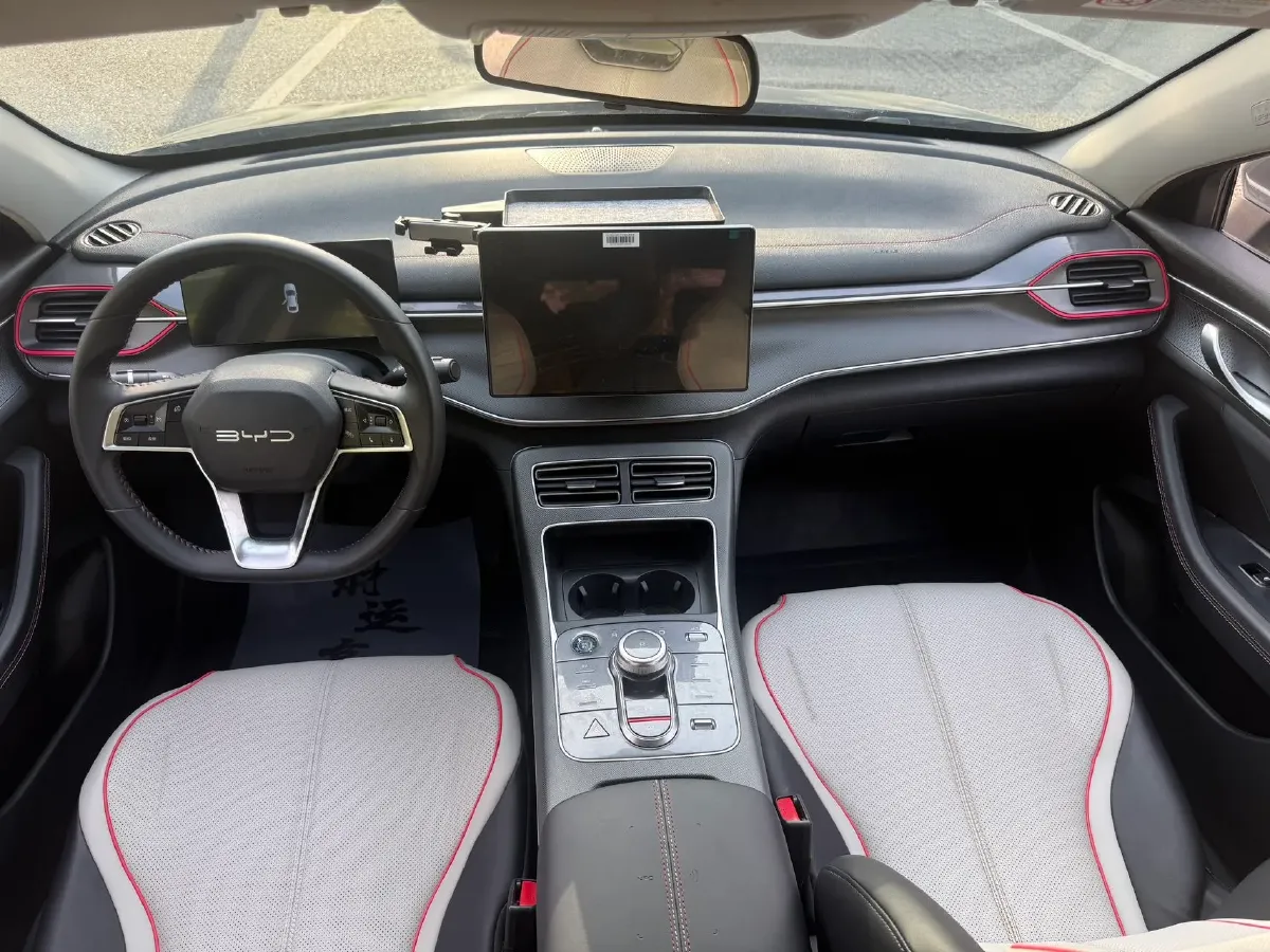 2022 Roewe RX5 MAX 1.5T 181HP L4 6AT,autocango,china used car exporter,china ev exporter,chinese used car exporter,chinese used ev exporter