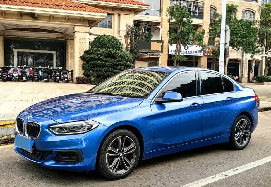 2020 BMW 1 Series 1.5T 140HP L3 7DCT,autocango,china used car exporter,china ev exporter,chinese used car exporter,chinese used ev exporter