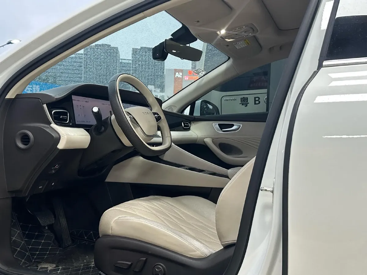 2023 Roewe D7 1.5L 112HP L4 1DHT PHEV 21.4KWH,autocango,china used car exporter,china ev exporter,chinese used car exporter,chinese used ev exporter