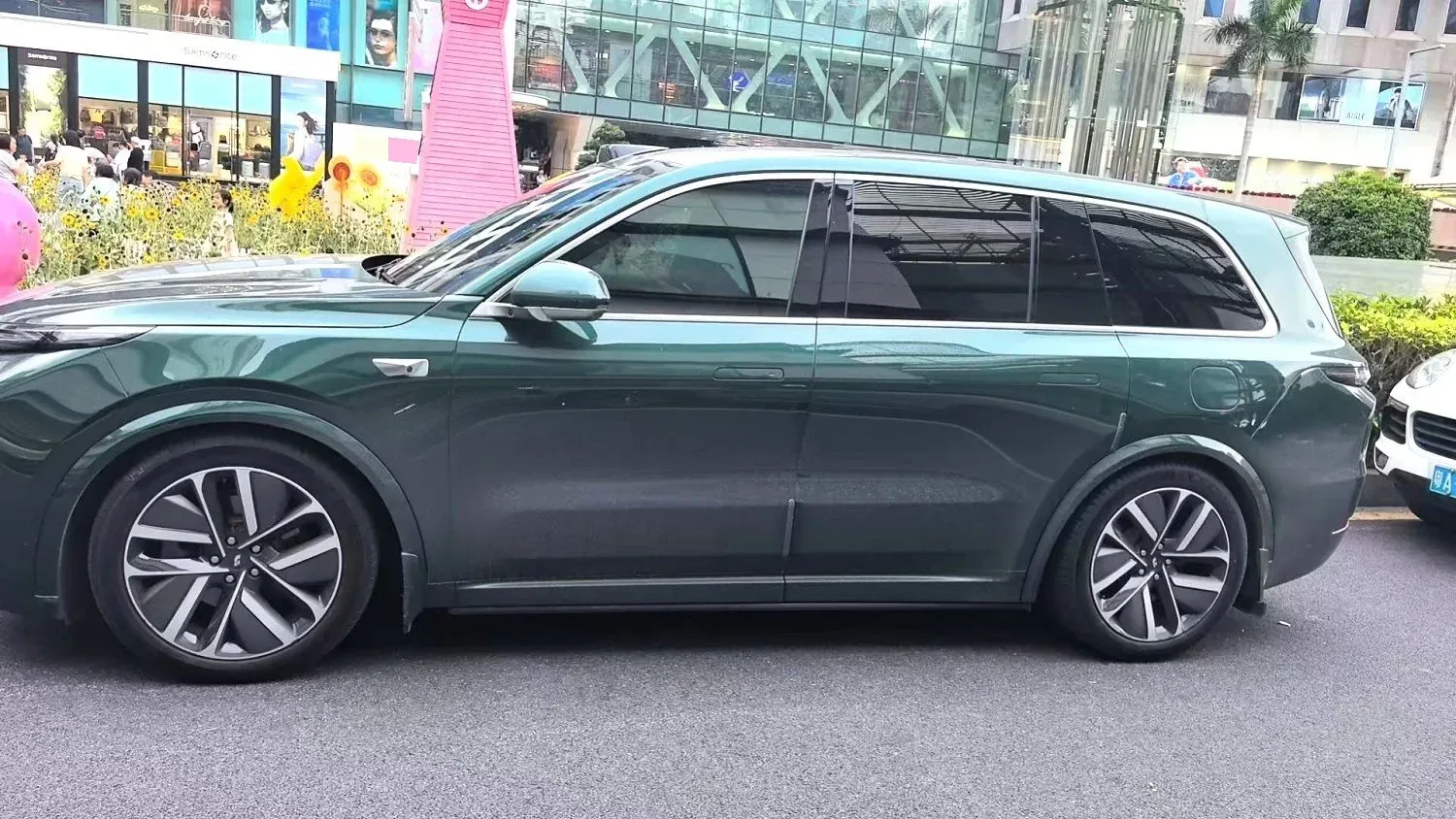 2022 Li L9 Range Extended 154HP REEV 42.6KWH,autocango,china used car exporter,china ev exporter,chinese used car exporter,chinese used ev exporter