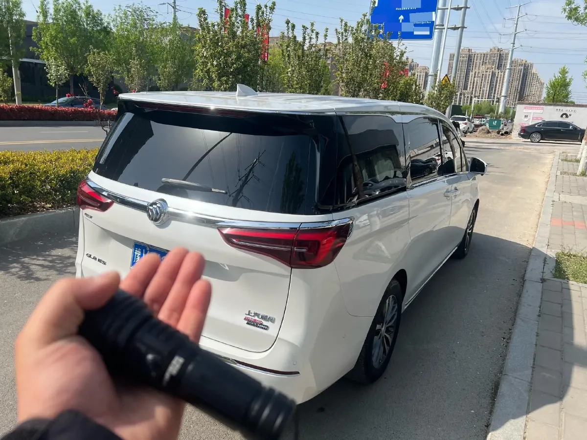 2023 Buick GL8 2.0T 237HP L4 9AT,autocango,china used car exporter,china ev exporter,chinese used car exporter,chinese used ev exporter