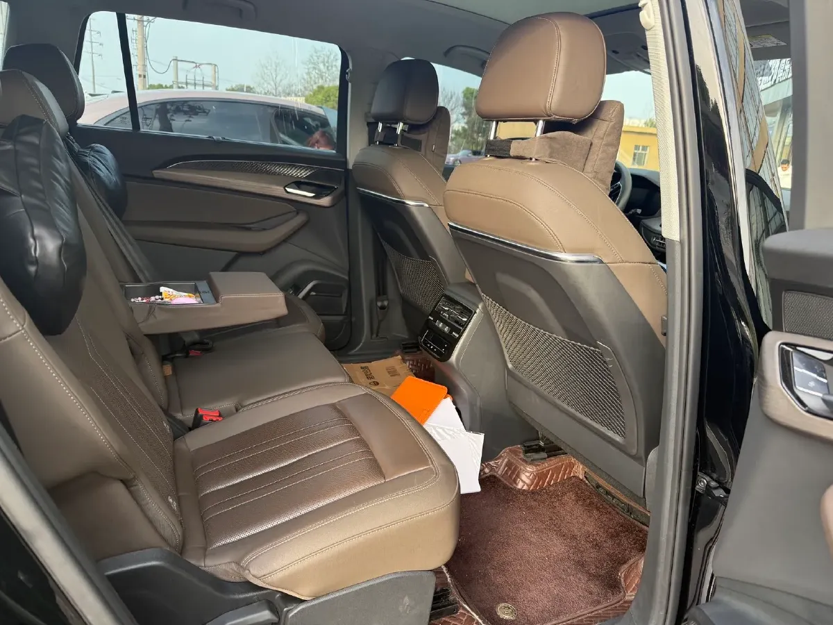 2024 Audi Q6 2.0T 265HP L4 7DCT,autocango,china used car exporter,china ev exporter,chinese used car exporter,chinese used ev exporter