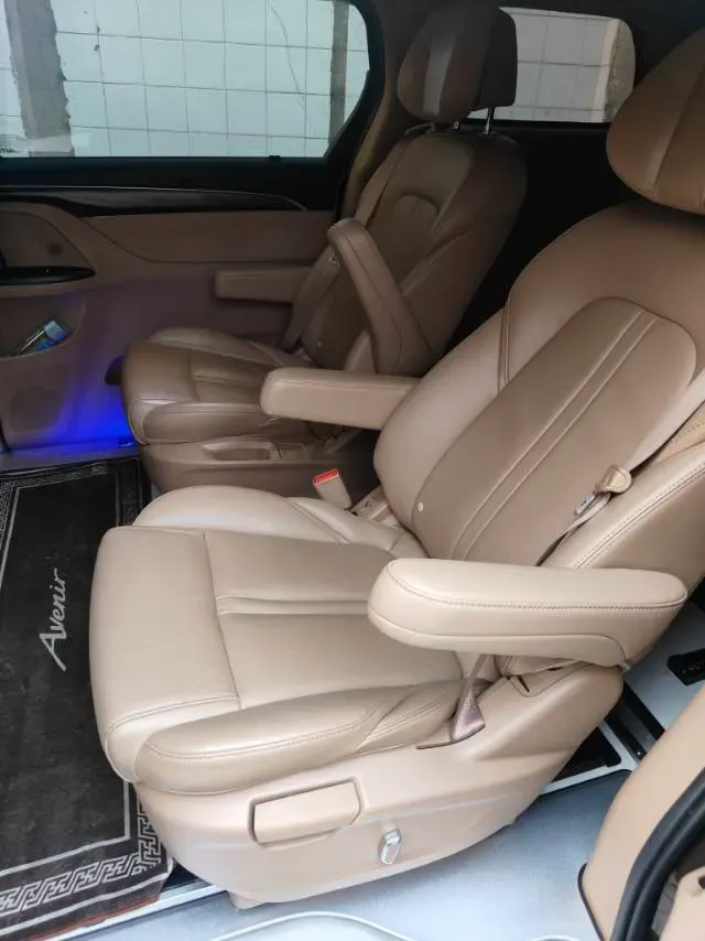 2021 Buick GL8 2.0T 237HP L4 9AT,autocango,china used car exporter,china ev exporter,chinese used car exporter,chinese used ev exporter