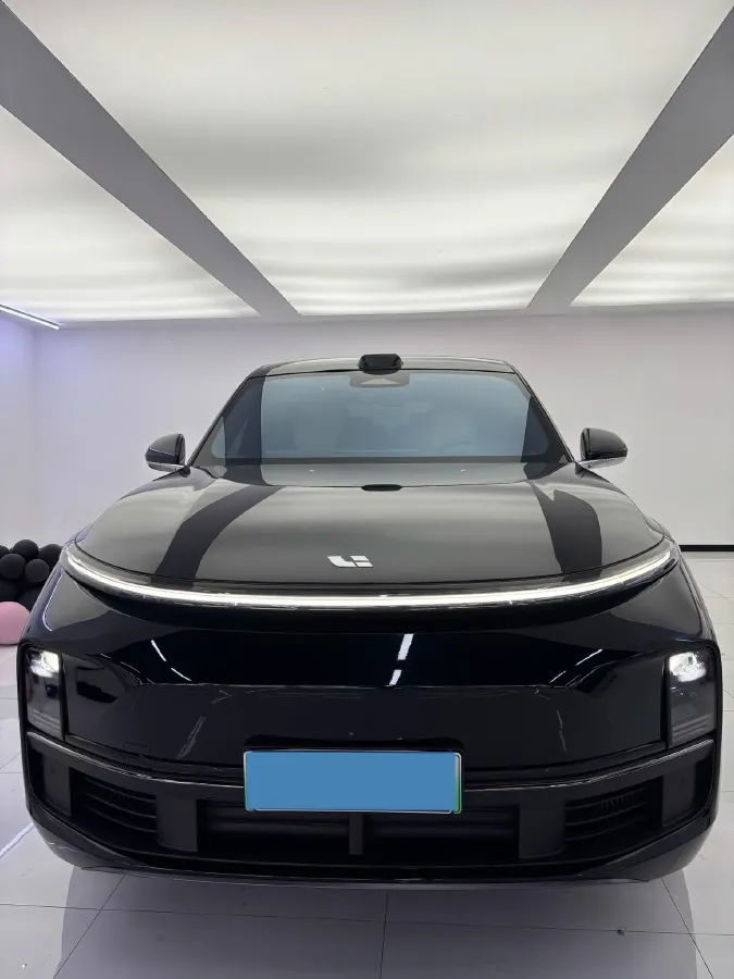 2023 Li L7 Range Extended 154HP REEV 40.9KWH,autocango,china used car exporter,china ev exporter,chinese used car exporter,chinese used ev exporter