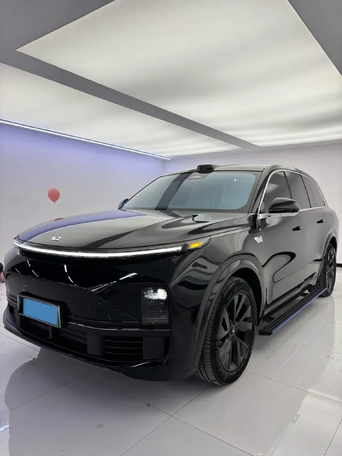 2023 Li L7 Range Extended 154HP REEV 40.9KWH,autocango,china used car exporter,china ev exporter,chinese used car exporter,chinese used ev exporter