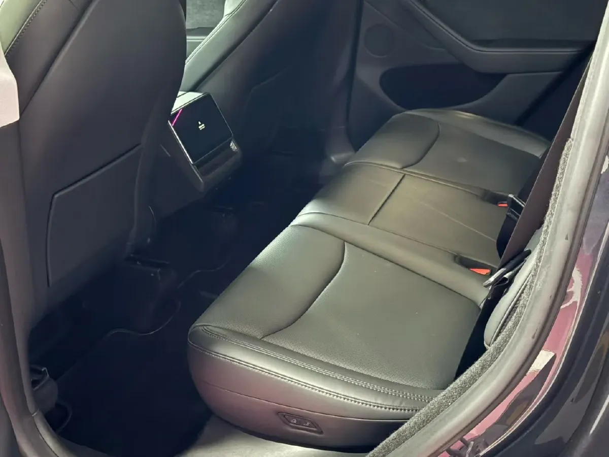 2025 Tesla Model Y BEV 78.4KWH,autocango,china used car exporter,china ev exporter,chinese used car exporter,chinese used ev exporter