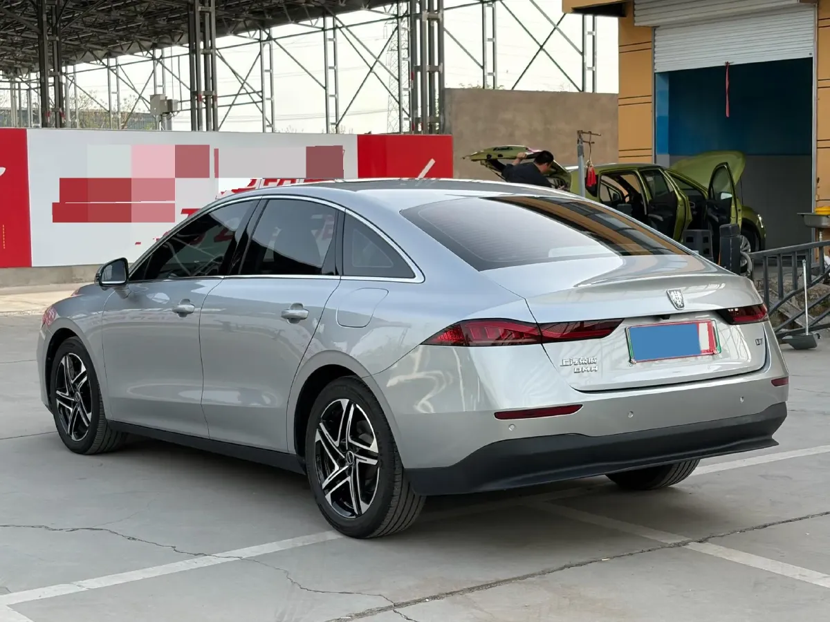 2023 Roewe D7 1.5L 112HP L4 1DHT PHEV 21.4KWH,autocango,china used car exporter,china ev exporter,chinese used car exporter,chinese used ev exporter