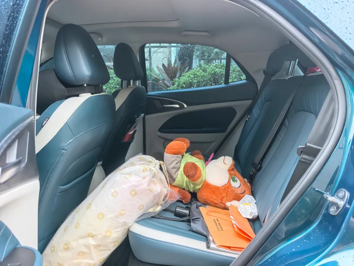 2022 ChangAn CS75 Plus 1.5T 178HP L4 6AT,autocango,china used car exporter,china ev exporter,chinese used car exporter,chinese used ev exporter