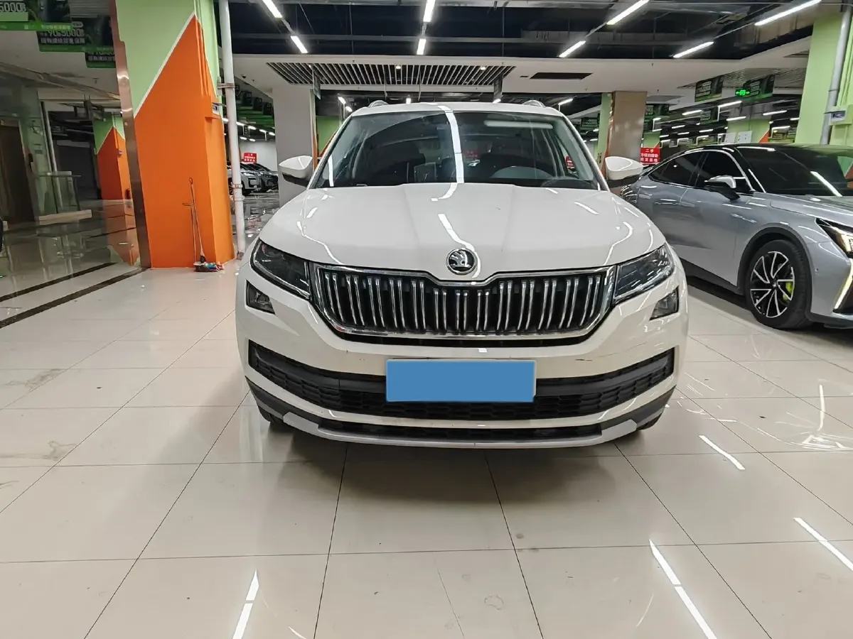 2019 Chevrolet Equinox 2.0T 260HP L4 9AT,autocango,china used car exporter,china ev exporter,chinese used car exporter,chinese used ev exporter