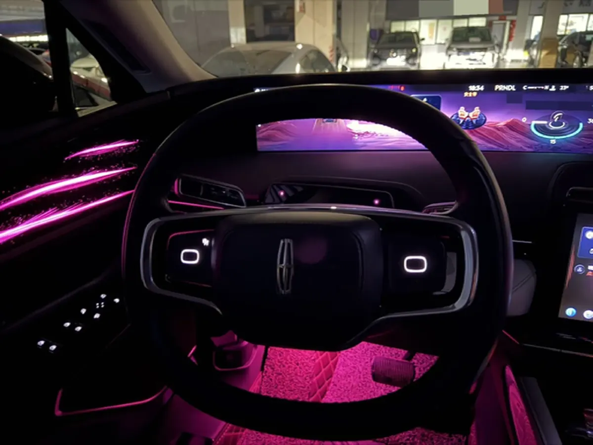 2023 Lincoln Nautilus 2.0T 261HP L4 8AT,autocango,china used car exporter,china ev exporter,chinese used car exporter,chinese used ev exporter