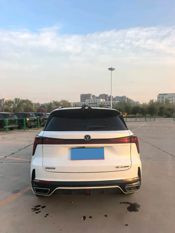 2023 ChangAn CS75 Plus 1.5T 188HP L4 8AT,autocango,china used car exporter,china ev exporter,chinese used car exporter,chinese used ev exporter