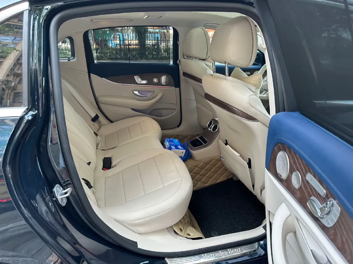 2021 Mercedes-Benz E Class 2.0T 258HP L4 9AT,autocango,china used car exporter,china ev exporter,chinese used car exporter,chinese used ev exporter