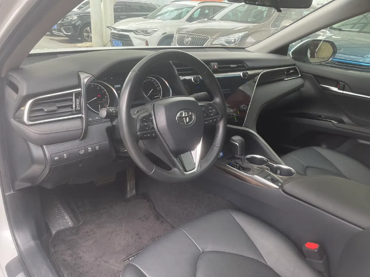 2018 Toyota Camry 2.5L 209HP L4 8AT,autocango,china used car exporter,china ev exporter,chinese used car exporter,chinese used ev exporter