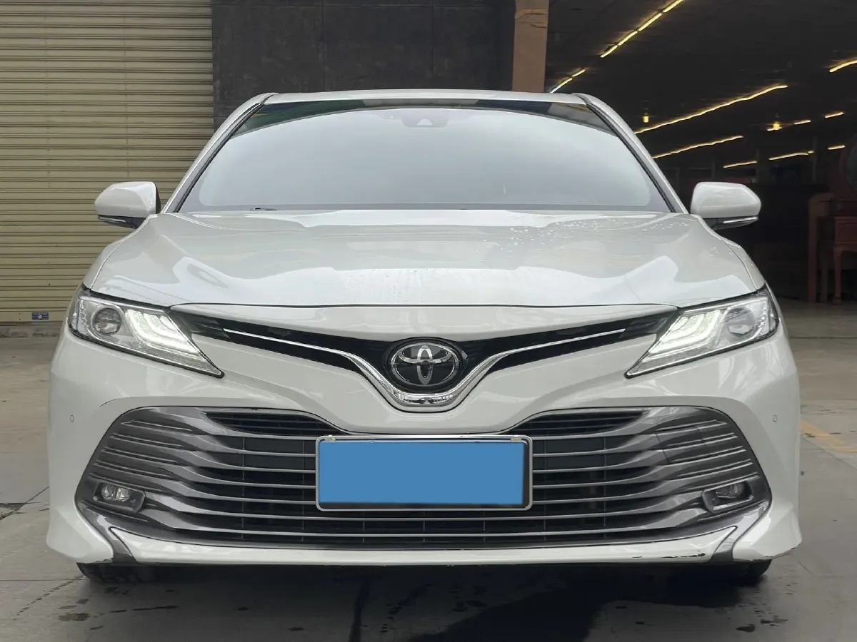 2018 Toyota Camry 2.5L 209HP L4 8AT,autocango,china used car exporter,china ev exporter,chinese used car exporter,chinese used ev exporter