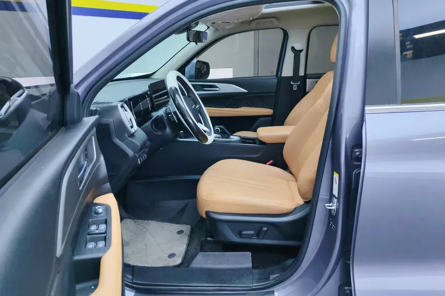 2023 Haval H5 2.0T 224HP L4 8AT,autocango,china used car exporter,china ev exporter,chinese used car exporter,chinese used ev exporter