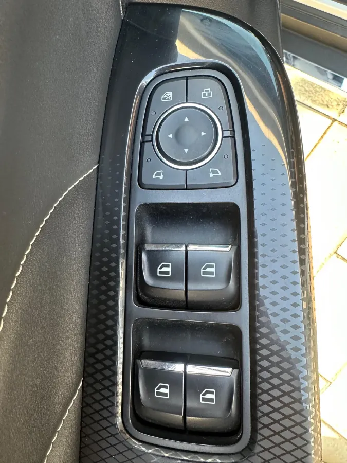 2021 Haval M6 1.5T 150HP L4 7DCT,autocango,china used car exporter,china ev exporter,chinese used car exporter,chinese used ev exporter