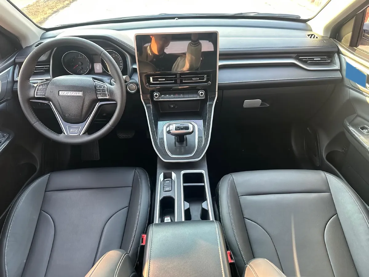 2021 Haval M6 1.5T 150HP L4 7DCT,autocango,china used car exporter,china ev exporter,chinese used car exporter,chinese used ev exporter