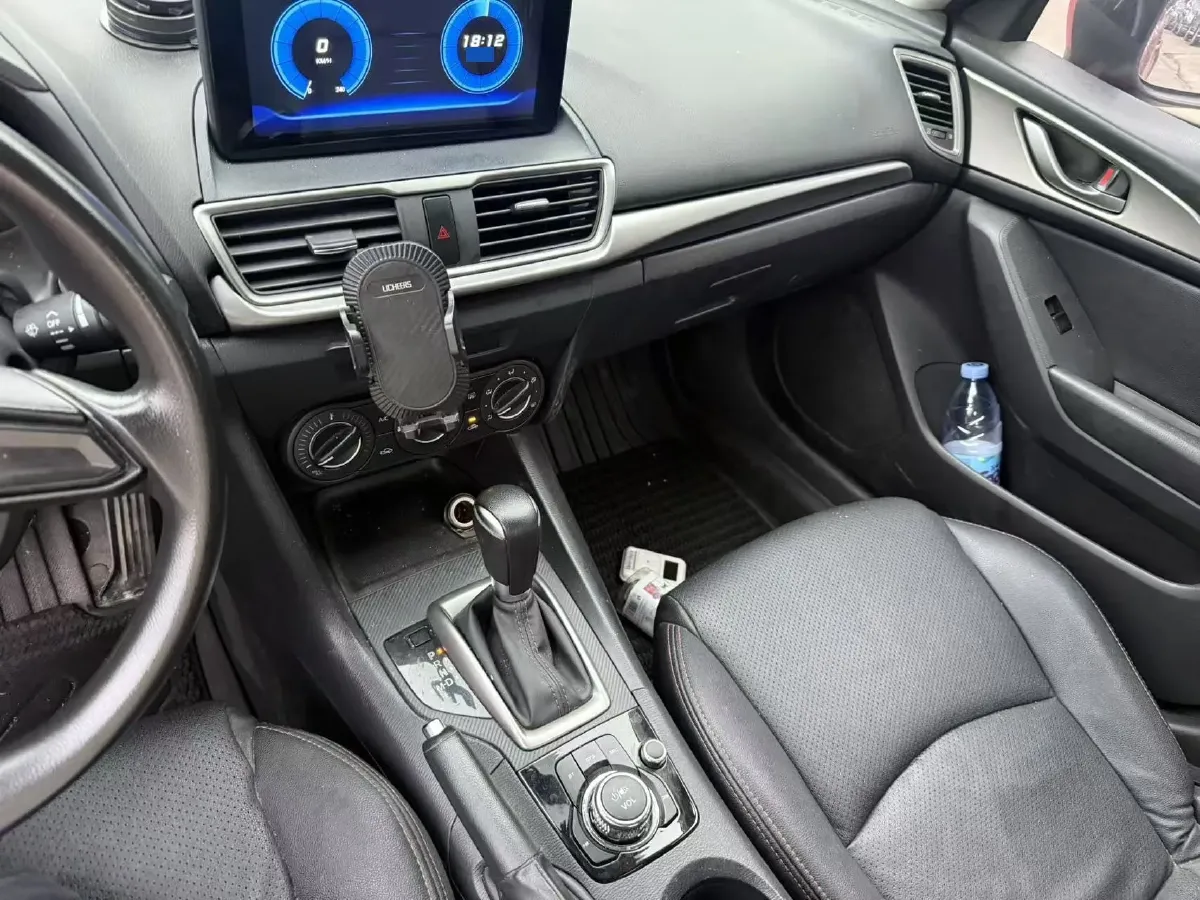 2017 Mazda 3 Axela 1.5L 117HP L4 6AT,autocango,china used car exporter,china ev exporter,chinese used car exporter,chinese used ev exporter