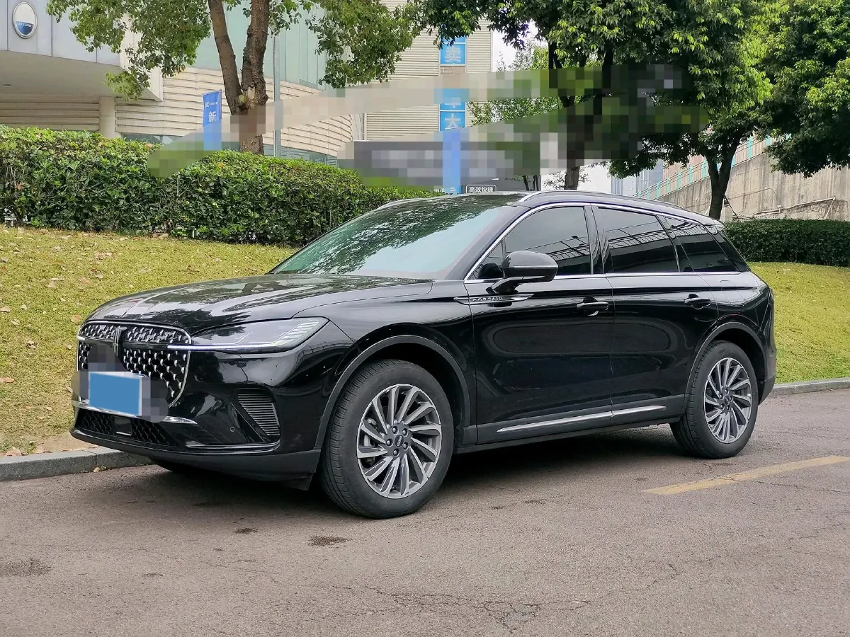 2023 Lincoln Corsair 2.0T 261HP L4 8AT,autocango,china used car exporter,china ev exporter,chinese used car exporter,chinese used ev exporter