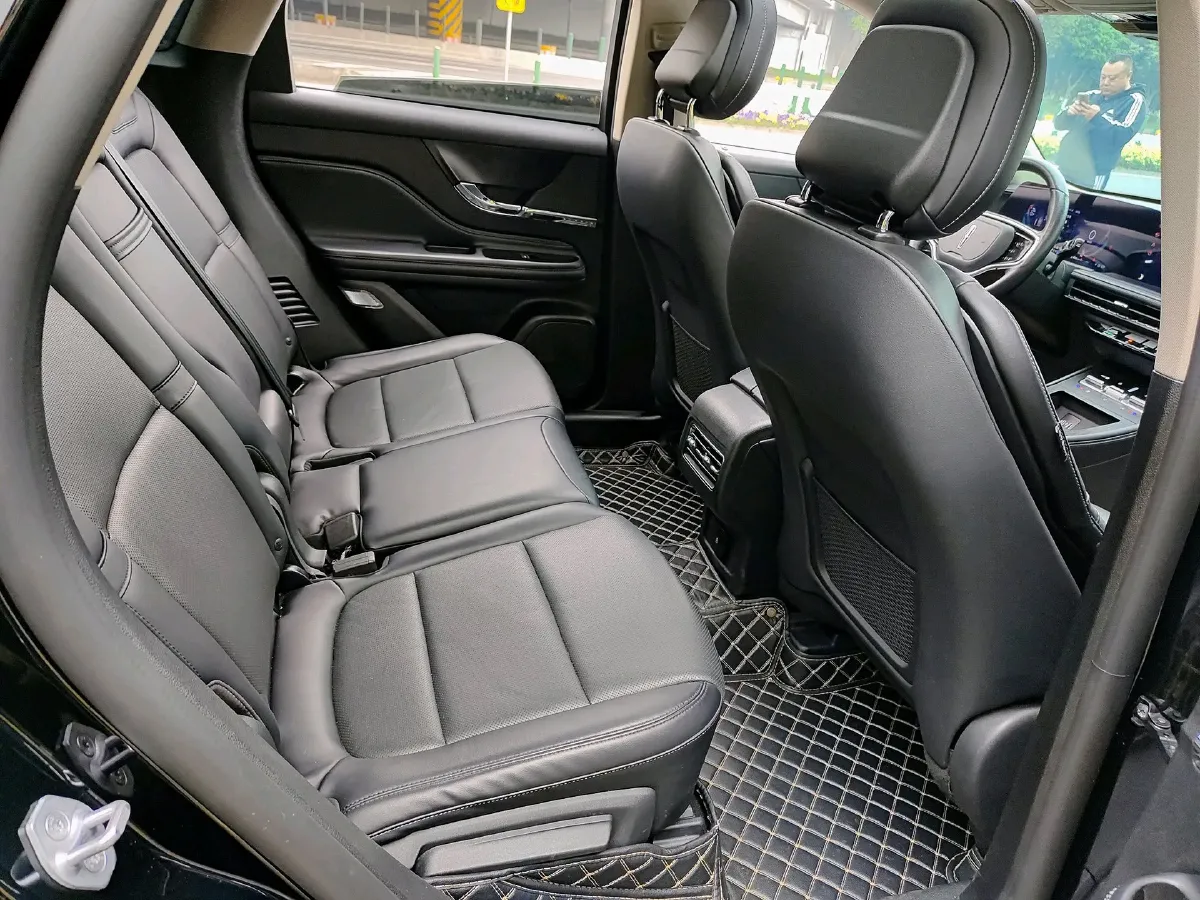 2023 Lincoln Corsair 2.0T 261HP L4 8AT,autocango,china used car exporter,china ev exporter,chinese used car exporter,chinese used ev exporter