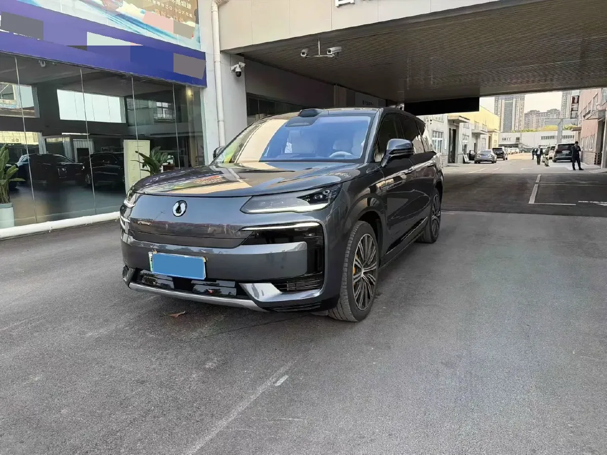 2025 Denza DenzaN9 2.0T 207HP L4 E-CVT PHEV,autocango,china used car exporter,china ev exporter,chinese used car exporter,chinese used ev exporter