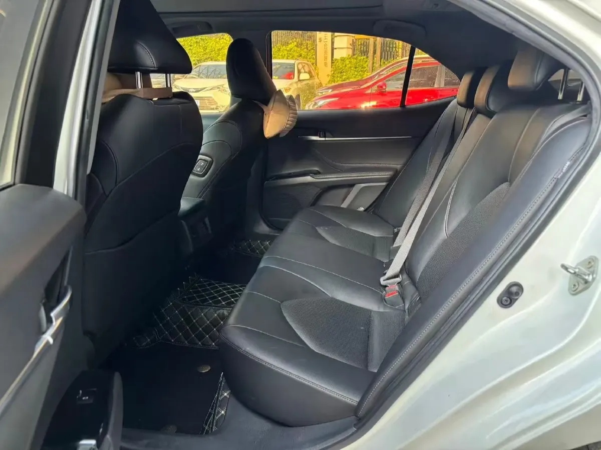 2019 Toyota Camry 2.5L 209HP L4 8AT,autocango,china used car exporter,china ev exporter,chinese used car exporter,chinese used ev exporter