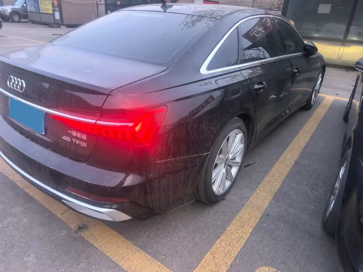 2021 Audi A6L 2.0T 224HP L4 7DCT,autocango,china used car exporter,china ev exporter,chinese used car exporter,chinese used ev exporter