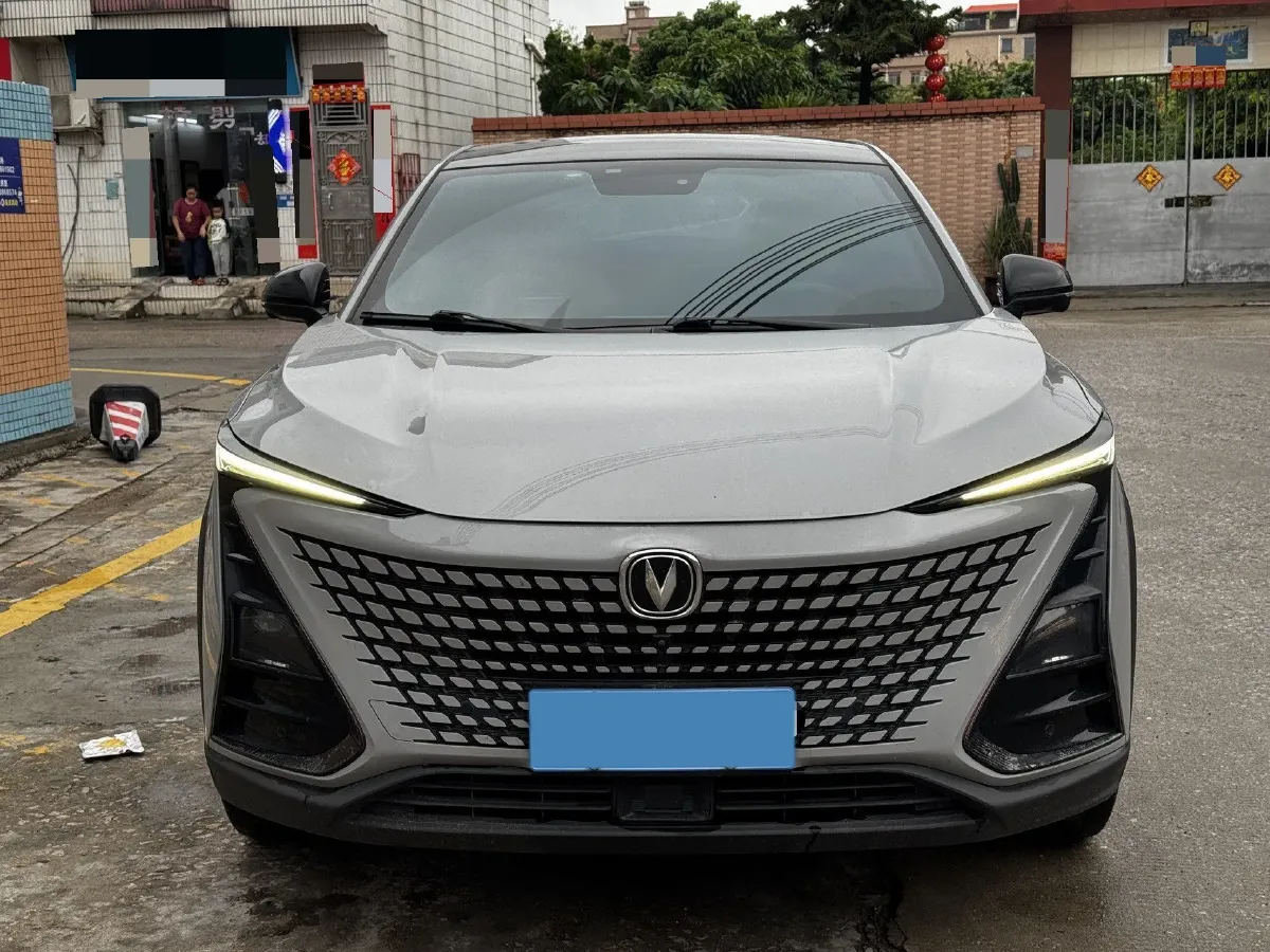2020 ChangAn UNI-T 1.5T 180HP L4 7DCT,autocango,china used car exporter,china ev exporter,chinese used car exporter,chinese used ev exporter