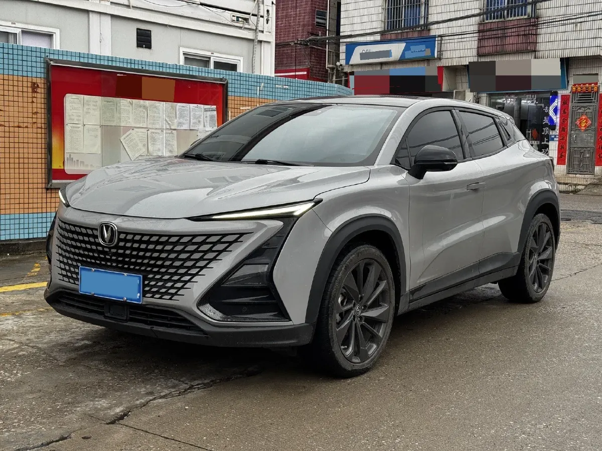 2020 ChangAn UNI-T 1.5T 180HP L4 7DCT,autocango,china used car exporter,china ev exporter,chinese used car exporter,chinese used ev exporter