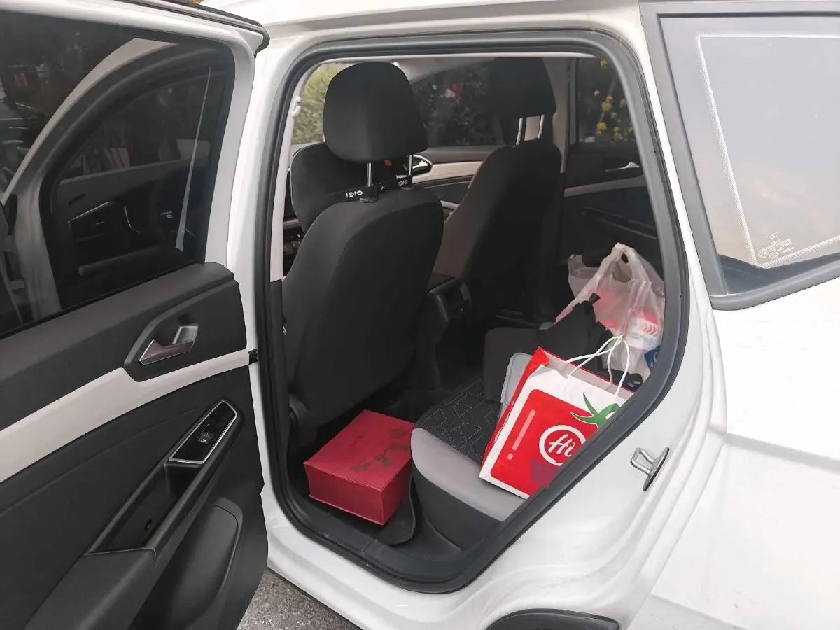 2024 Jetta VS5 1.4T 150HP L4 5MT,autocango,china used car exporter,china ev exporter,chinese used car exporter,chinese used ev exporter