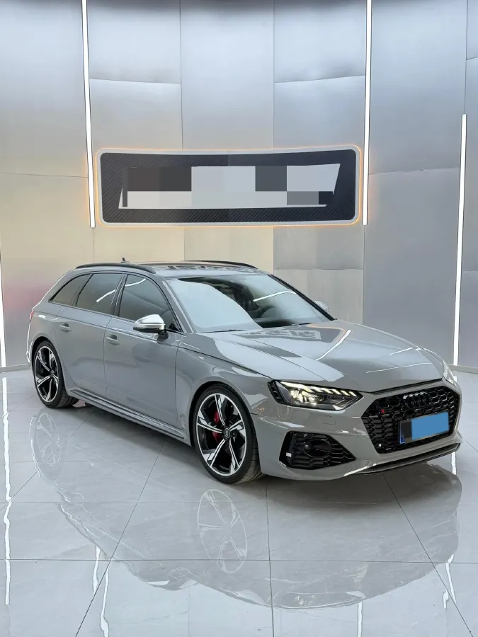 2023 Audi RS 4 2.9T 450HP V6 8AT,autocango,china used car exporter,china ev exporter,chinese used car exporter,chinese used ev exporter