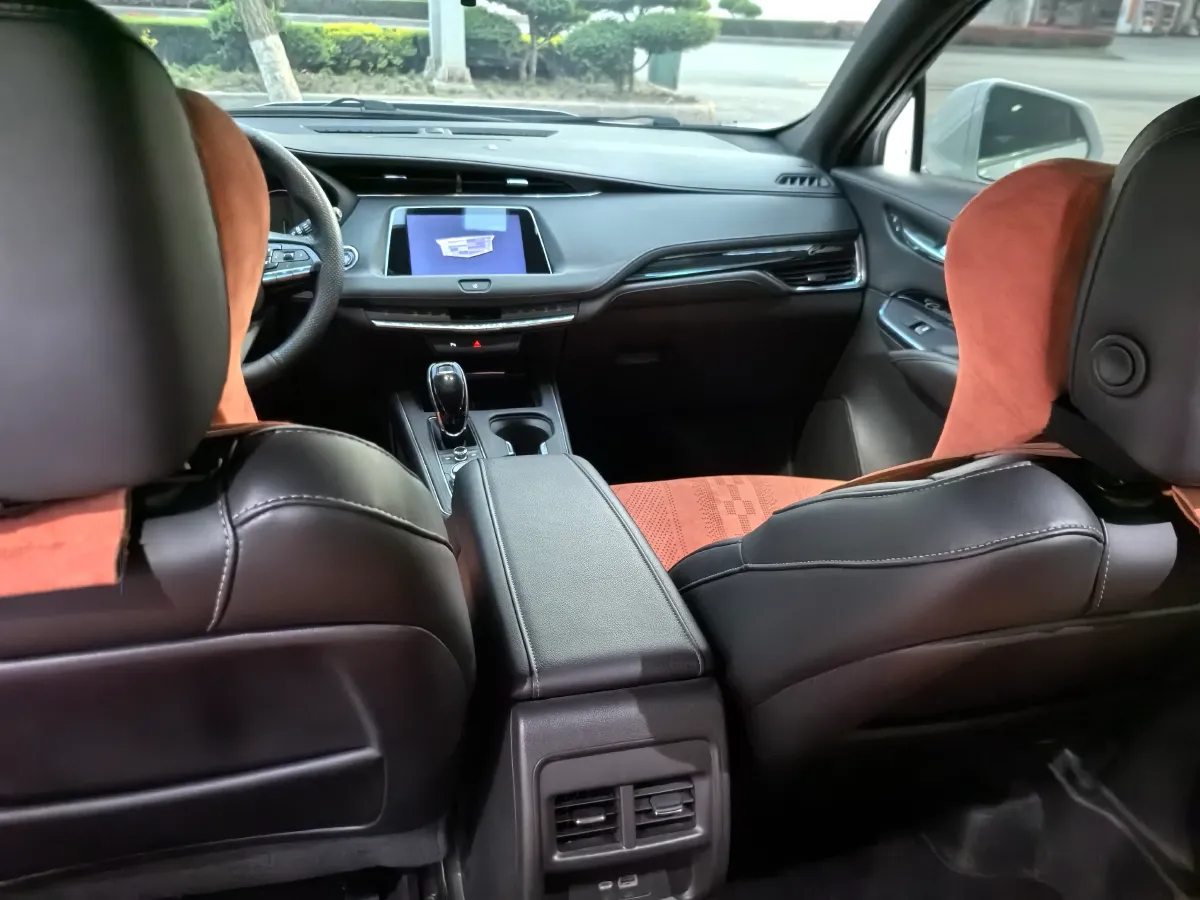 2023 Cadillac XT4 2.0T 237HP L4 9AT,autocango,china used car exporter,china ev exporter,chinese used car exporter,chinese used ev exporter